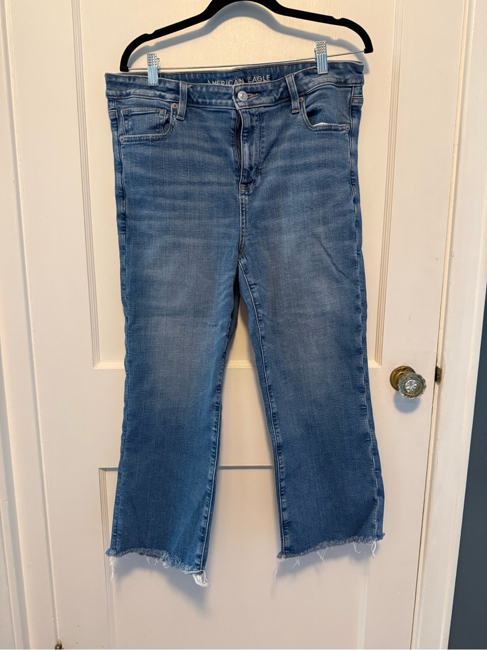 American Eagle Outfitters Light Blue Cropped Straight Jeans with Frayed Hem